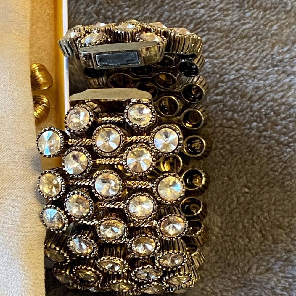 Fancy Bracelet - Picture 2 of 3